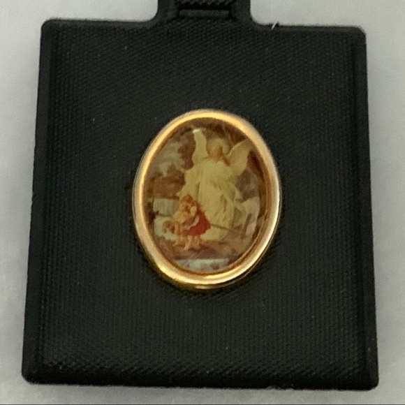 Religious Angle Looking Over Children lapel pin small Costume Jewelry - Picture 6 of 9